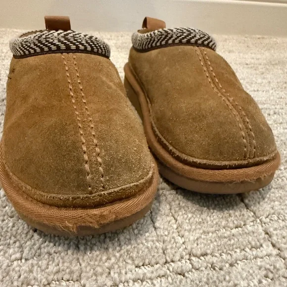 Koolaburra Tan Kids Burree shoes size 12 toddler **see pictures** - Picture 3 of 7